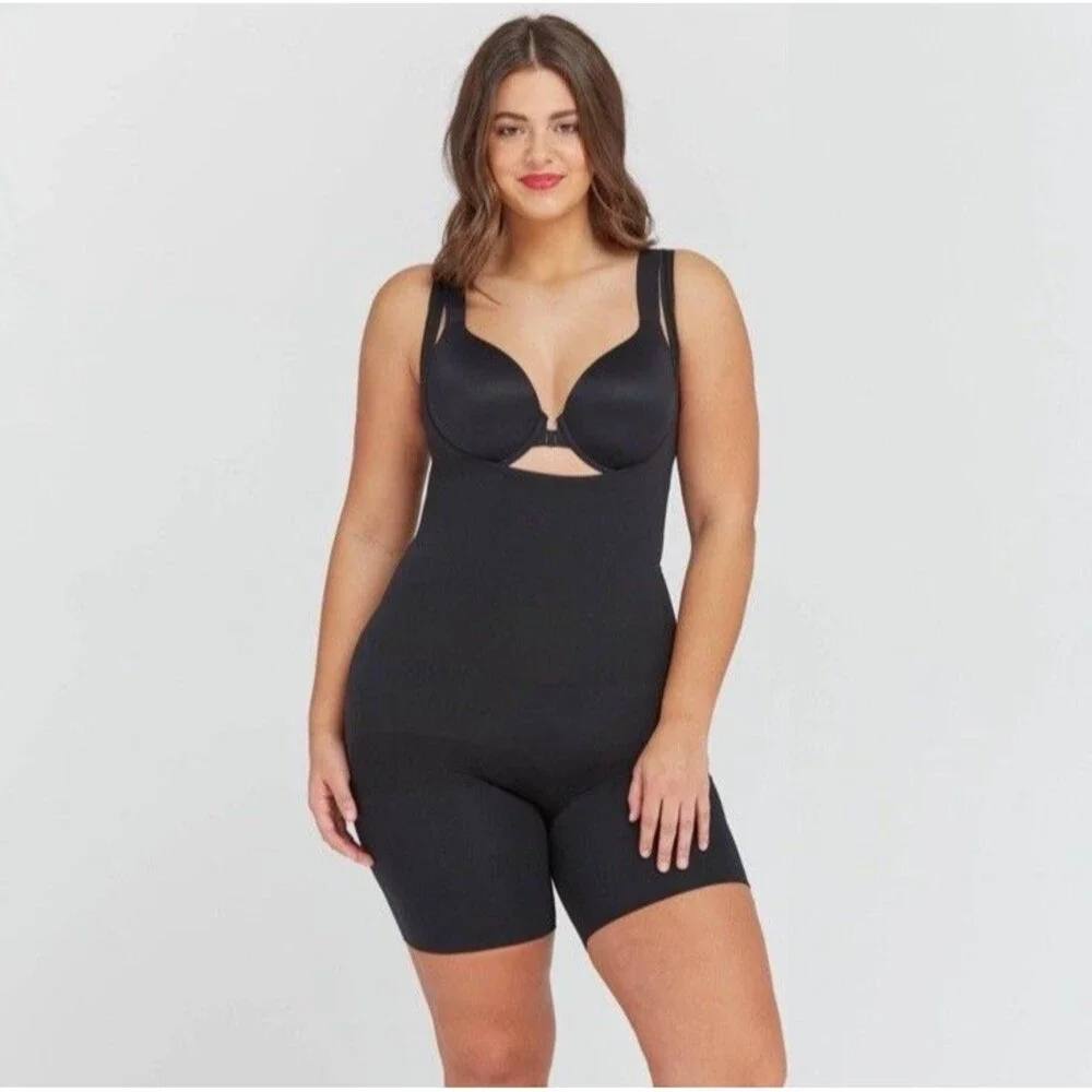 Assets By Spanx Womens Remarkable Open Bust Mid Thigh Bodysuit 1X